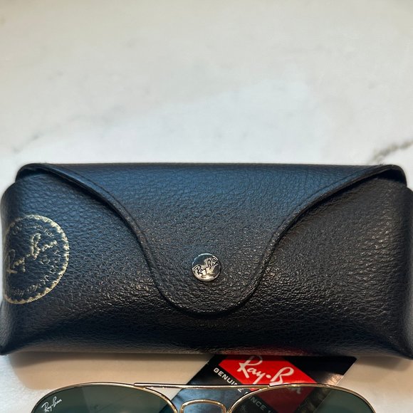 Rayban Aviator Classic Black Lenses With Case - Picture 1 of 9